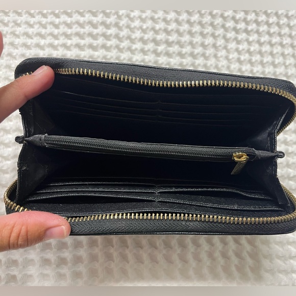 Large NWOT Leather ALDO wallet - Picture 2 of 6